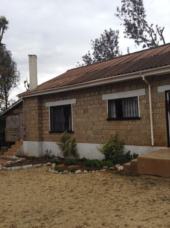 Teule Guest House Oloitokitok Exterior photo